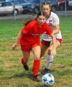 Game of bounces: Tigers stun Big Reds in 2-1 victory